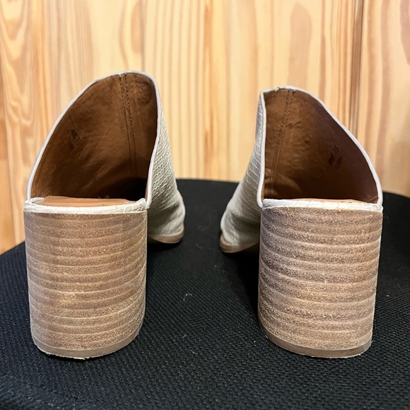 report tosh snakeskin mule
